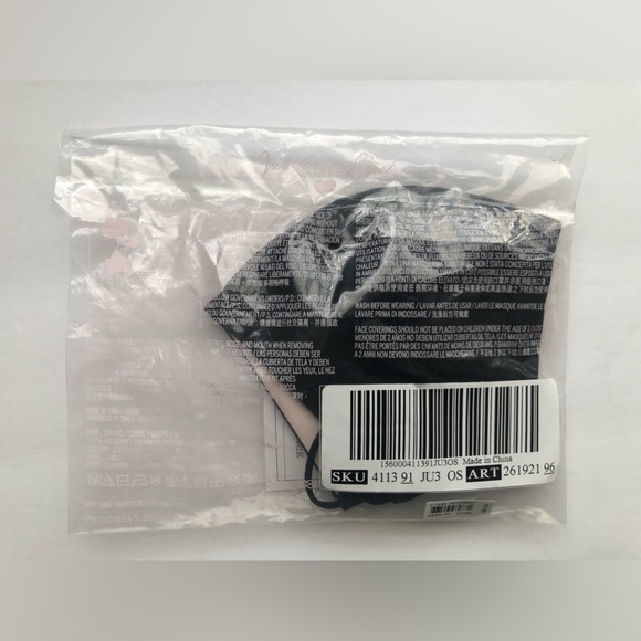 Victoria’s Secret non-medical face mask black new unused - Picture 3 of 4